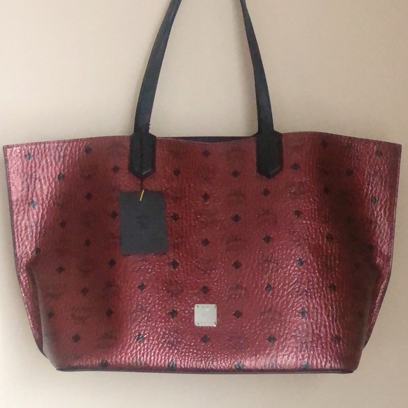 NWT MCM Medium Visetos Leather Shopper- Authentic - Picture 3 of 8